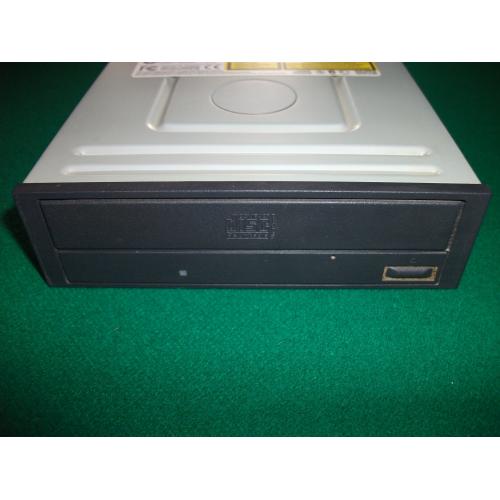 Black HITACHI GCE-8483B 48x/24x/48x IDE Internal CD-R/RW Drive Tested & Working!